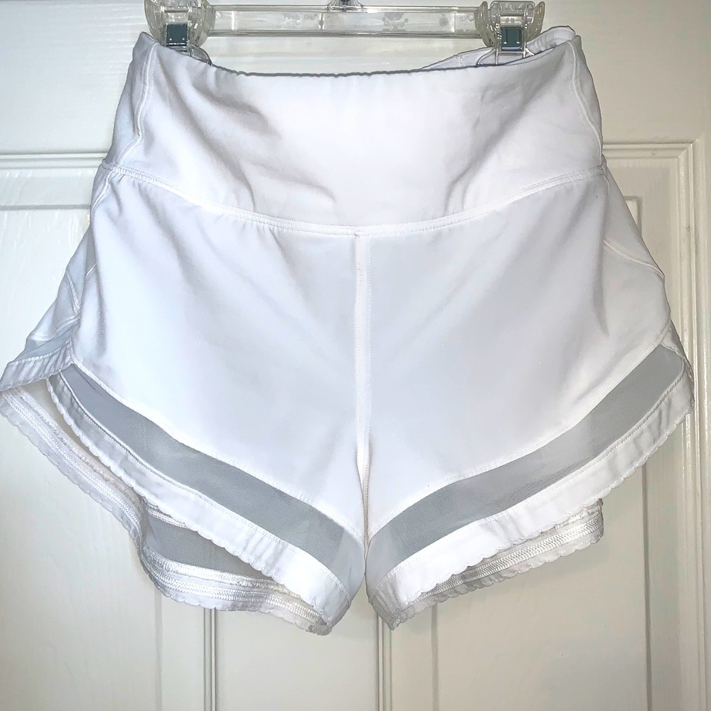 Lululemon time to sweat short white speed short 8